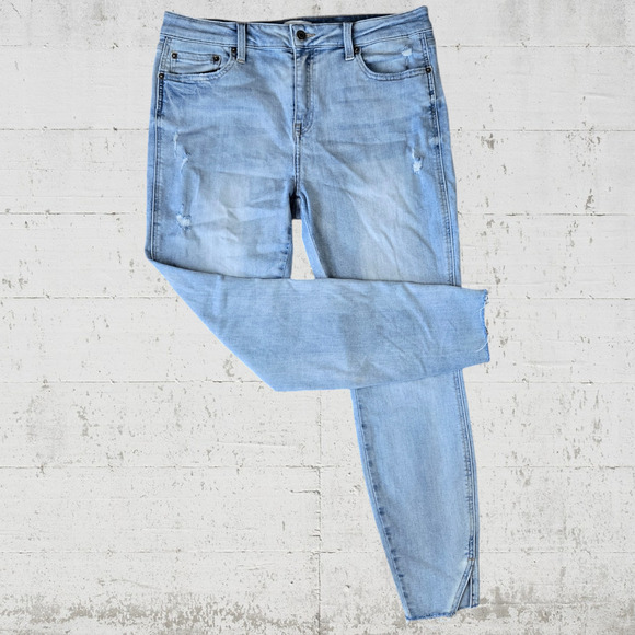 Pistola Light Wash Super High Rise Raw Hem Cassie Tapered Leg Jeans Size 32 - Picture 1 of 8